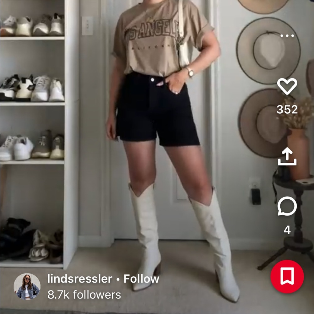 Vintage Lee black jean shorts